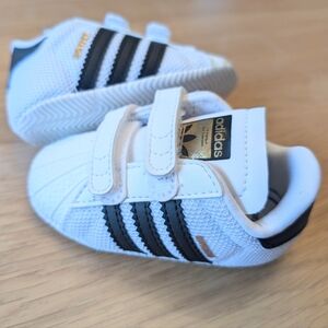 Adidas Superstar sneakers infant crib shoes size 2